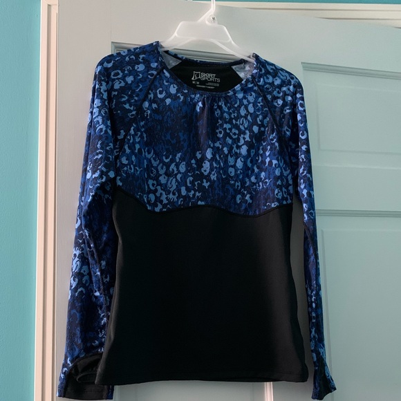 SkirtSports Tops - SkirtSports Med long sleeve top